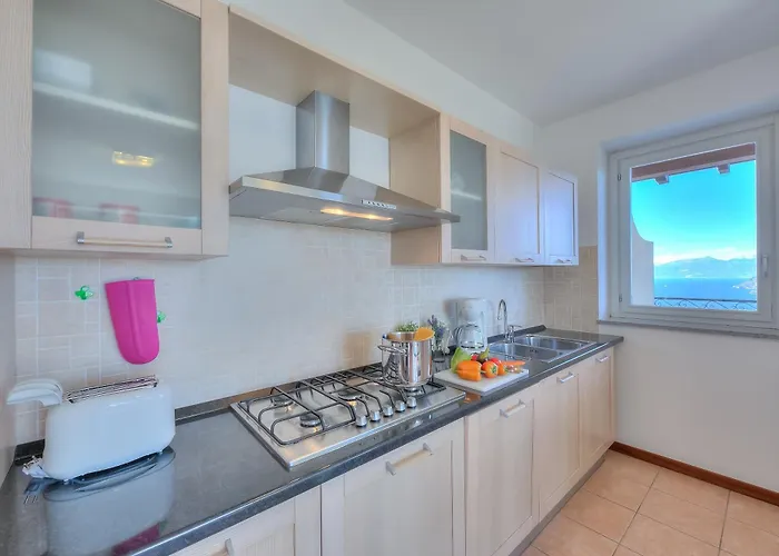 Penthouse The Magnifique View - Happy *