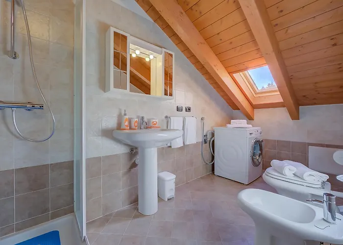 Penthouse The Magnifique View - Happy Апартаменты Стреза