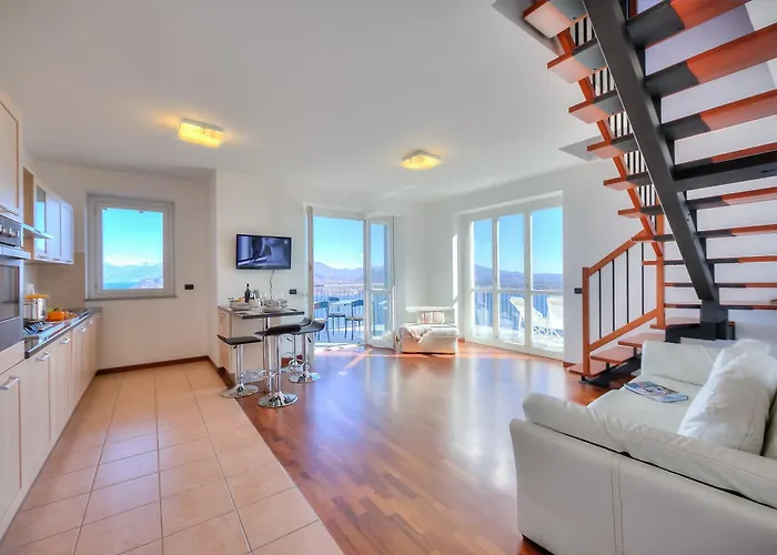 Penthouse The Magnifique View - Happy * Стреза